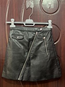 H&M Leather Skirt With Pockets