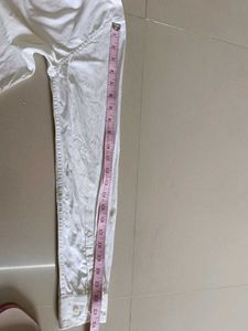 White Shirt Lion Embroidery