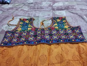 2 Dress For 800