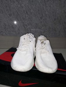 White Ripe TJ Sneakers