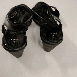 Black Patent Leather Sandals - Size 6