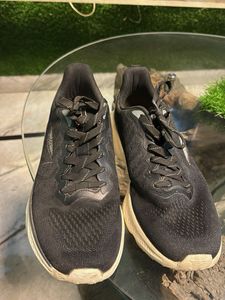 Red Tape Sneakers