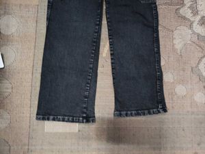D@86 Size-28 Charcoal Grey Straight Jeans For Girl