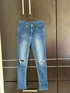 HIGHRISE BLUE JEANS 👖