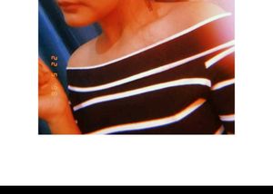 Offer Shoulder Crop Top