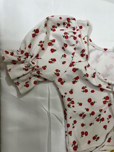 Floral Print Tie-Front Top