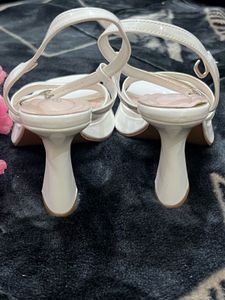 Stelatoes White Platform Sandals