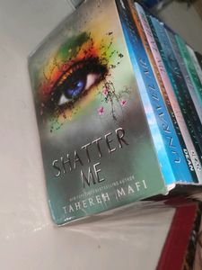 Shatter Me 9 Books Box Set