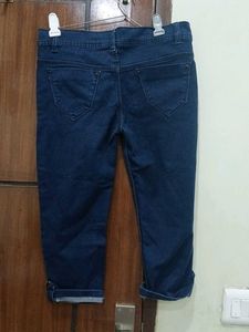 Dark Blue Capri Jeans