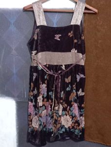 34 Bust Floral Printed Velvet Dress