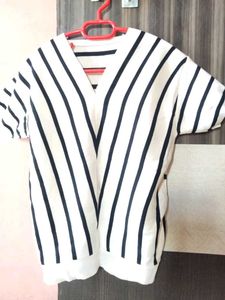 White Tshirt For Women 🌻
