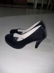 Black Velvet Heels Shoes For Women 🖤