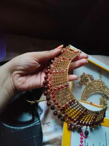 Necklace, Earings,, Mangtika