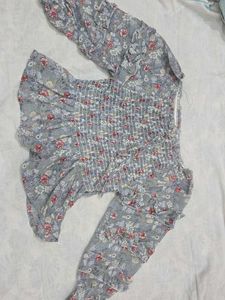 Floral Print Smocked Top