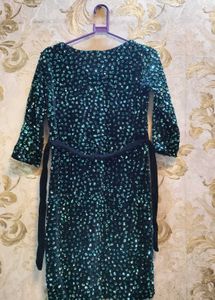 Sequin Bodycon DressSize 34.Stretchable.