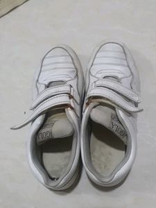 SCHOOL SHOES WHITE 10.5 SOLE