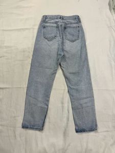 Slim Mom Jeans