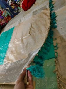 Teal &amp; Gold Floral Saree ,😍