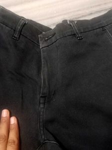 BLACK PANT 32 SIZE
