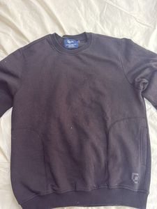Classic Black Sweatshirt For Winters