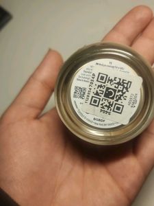 Essence Natural Matte Mousse Foundation sealed