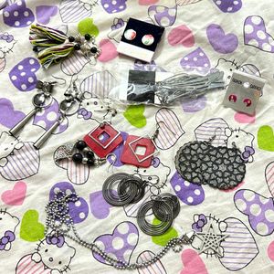 10 ITEMS SALE | 9 EARINGS & 1 Necklace