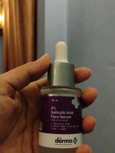 Derma co 2% Salicylic Acid Serum.