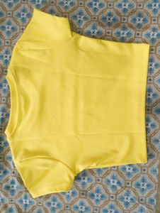 Newme asia yellow fitted crop top