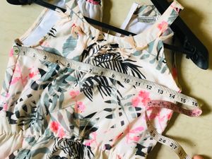 Sleeveless Gawn For Girls