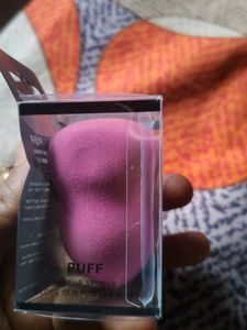 Huda Beauty Puff