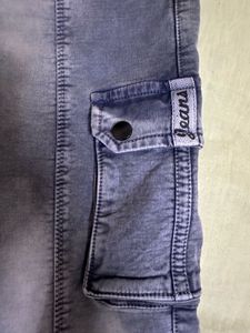 Cargo Jean