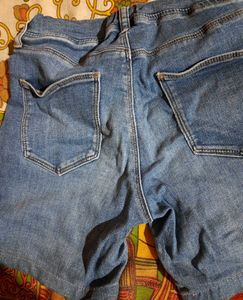 Uniqlo Short Pant For 2 To 4 Years