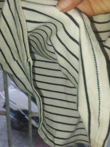 white top with black line