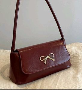 Chic Burgundy Bow Shoulder Bag