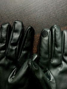 Zara Black Leather Gloves