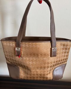 SMALL VINTAGE  HANDBAG