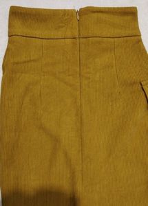 💛 New Mustard Fishcut Skirt 💛