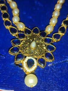 Elegant Necklace Set