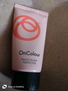 On Colour Peach Glow Perfecter Oriflame