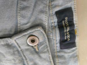 Light Wash Distressed Jeans