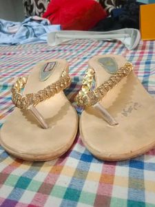 GOLD COLOUR HEELS