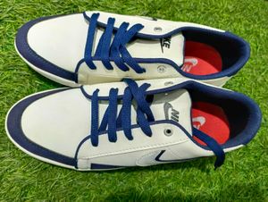 Nike Sneakers - Casual Style