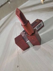 Pack Of 1 Too Faced Lipstick