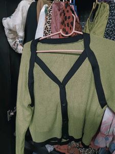 Olive Green Contrast-Trim Knit Cardigan