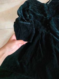 Classy Velvet Dress 🦁🪂🥷☄️🪐🕴️