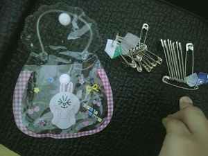 1 Unicorn Pouch And Safety Pin Pouch