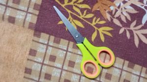 Anjali 4-Piece Knife &amp; Peeler Set