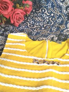 Stretchable And Preety Top