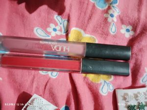Lip stick And Studes