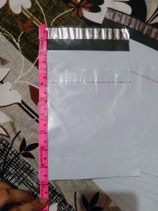11 Shipping Bags Size 6*8 Inches